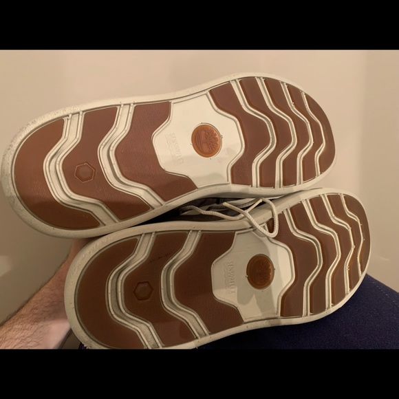 Timberland Shoes like new 10.5 - Picture 11 of 12